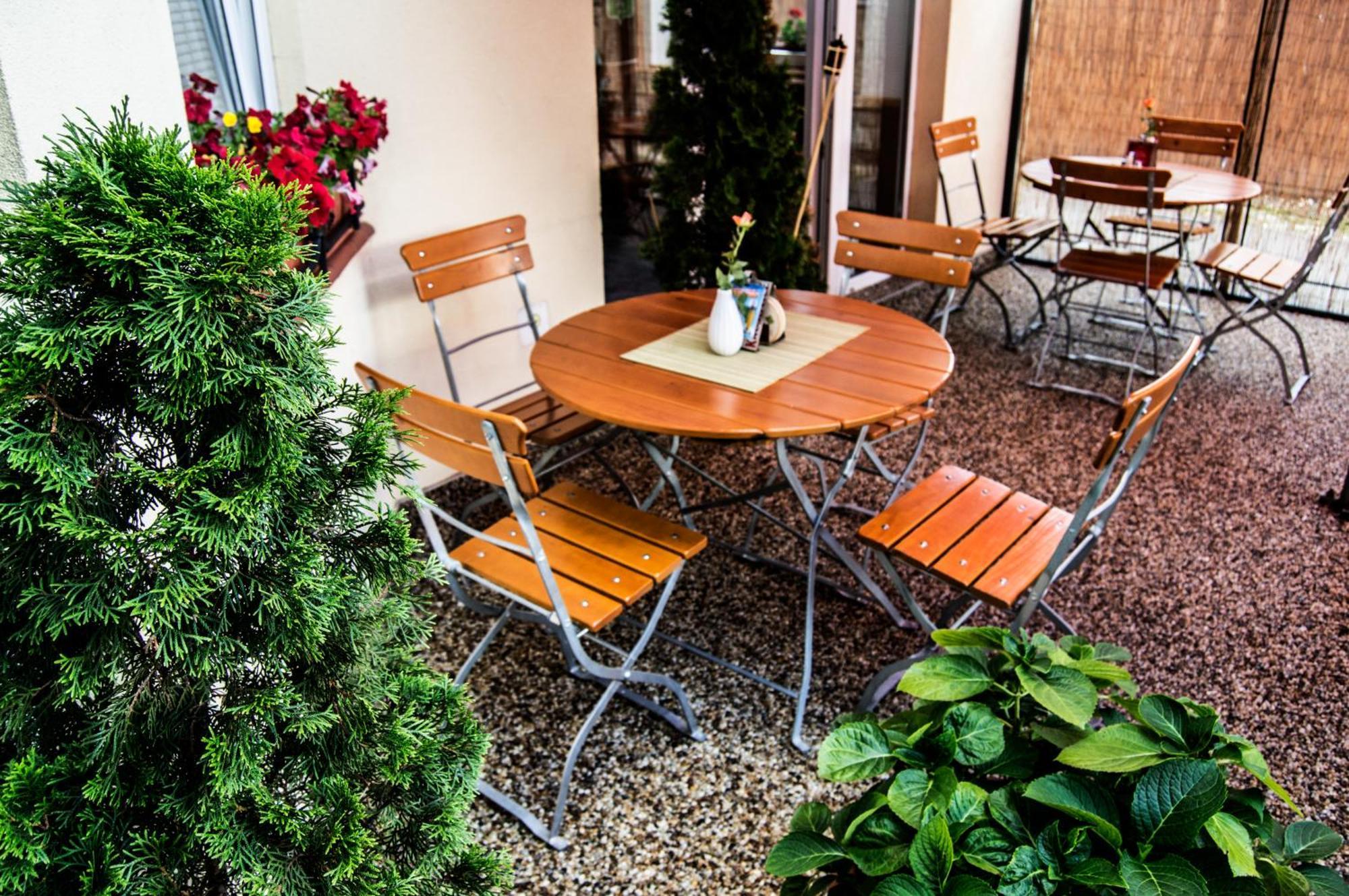 Restaurace A Penzion Garnet Ołomuniec Zewnętrze zdjęcie